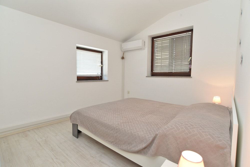 Apartment, 1 Bedroom (242/1613)