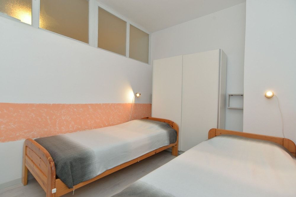 Apartment, 2 Bedrooms (242/545)
