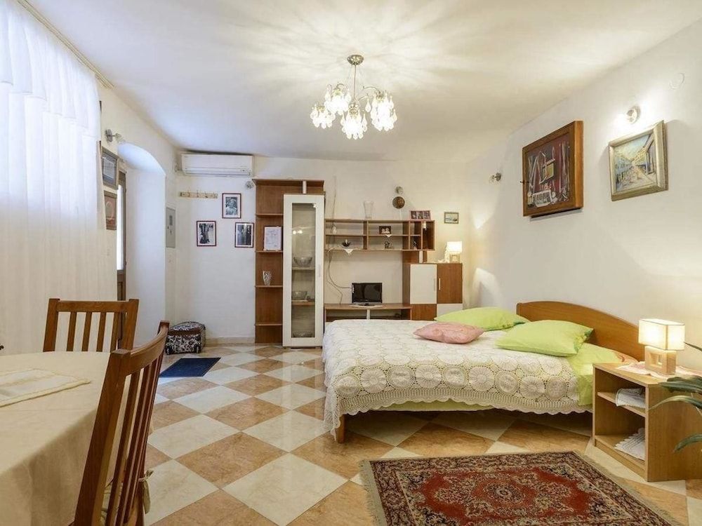 undefined Guest house Jeljenic 9