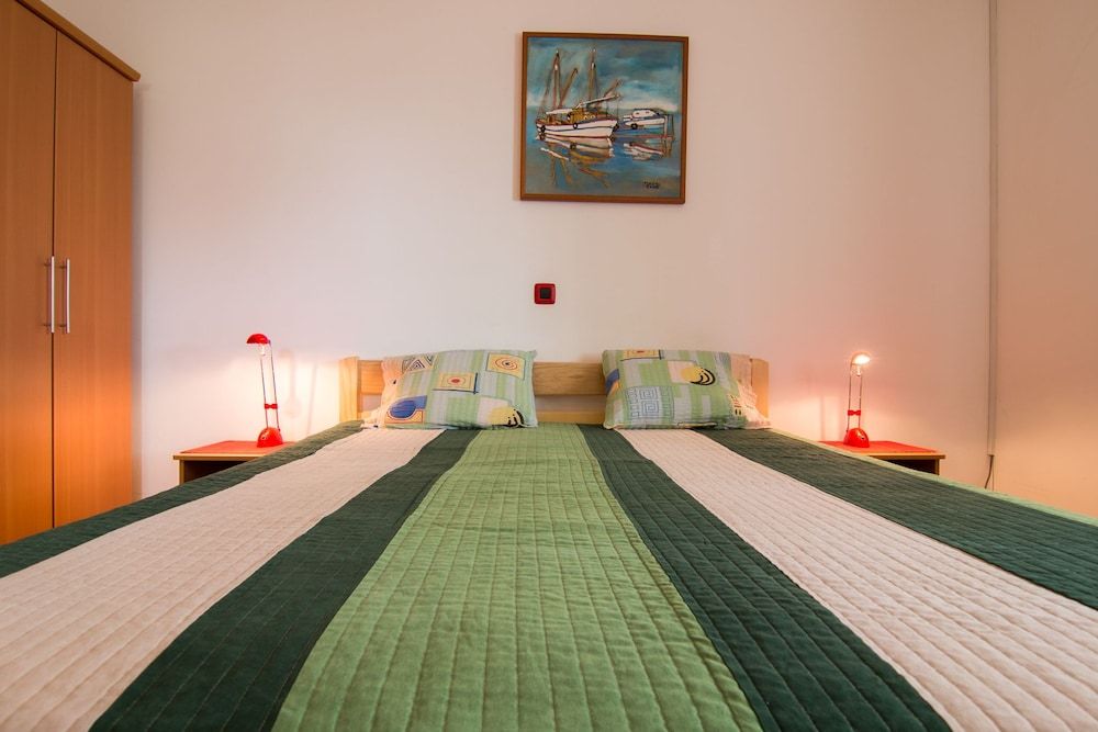 Apartment, 1 Bedroom (354/822)