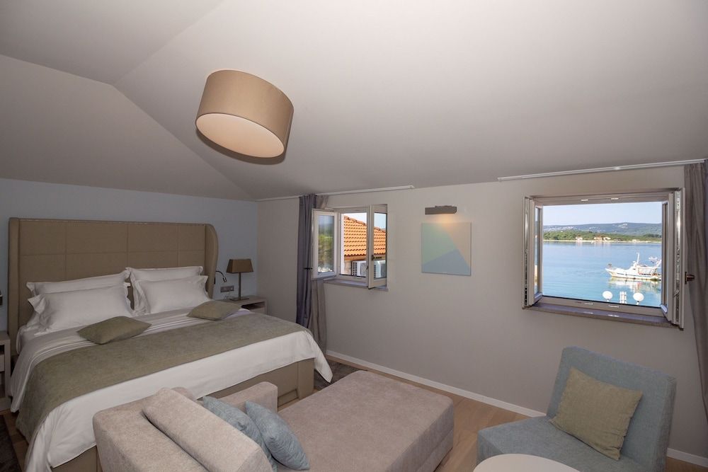 Torretta Palace Hotel Deluxe Double or Twin Room, 1 King Bed, Sea View 3