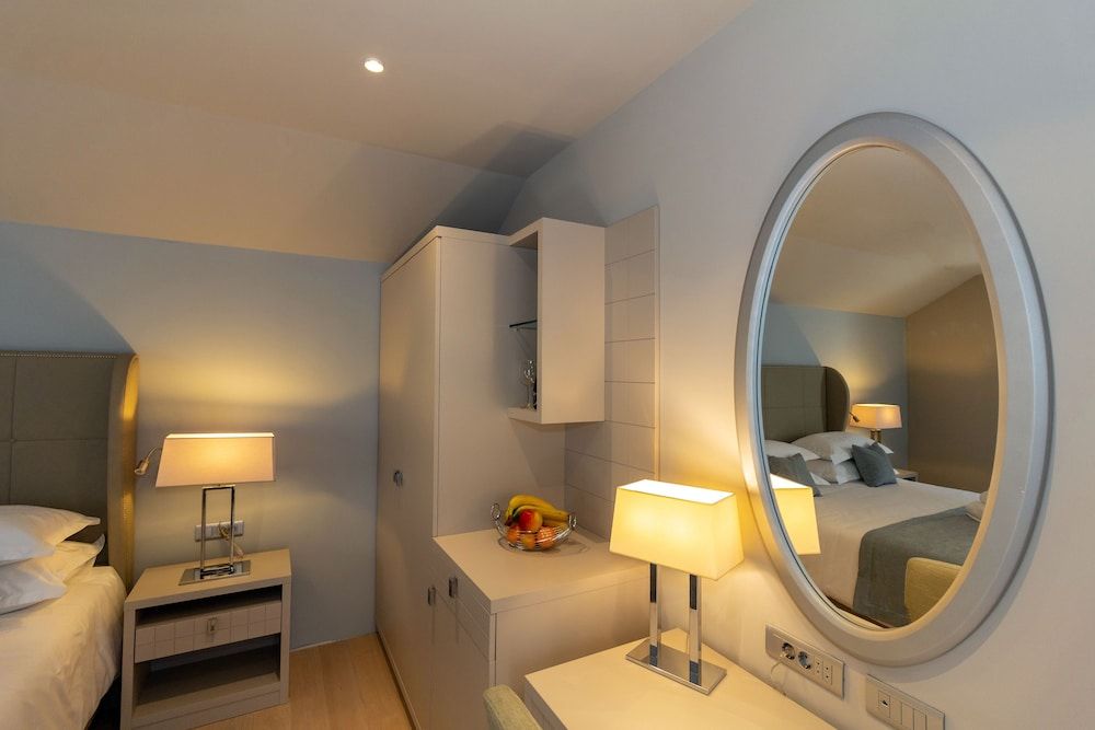 Torretta Palace Hotel Luxury Suite, Sea View 4