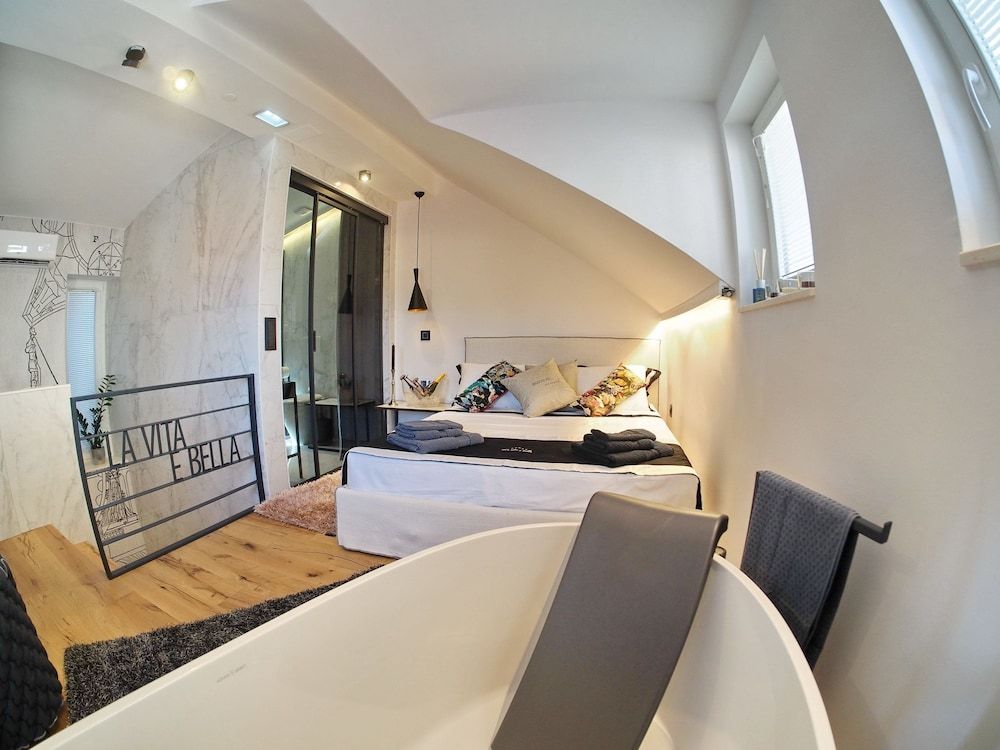 undefined La Vita e Bella II 3