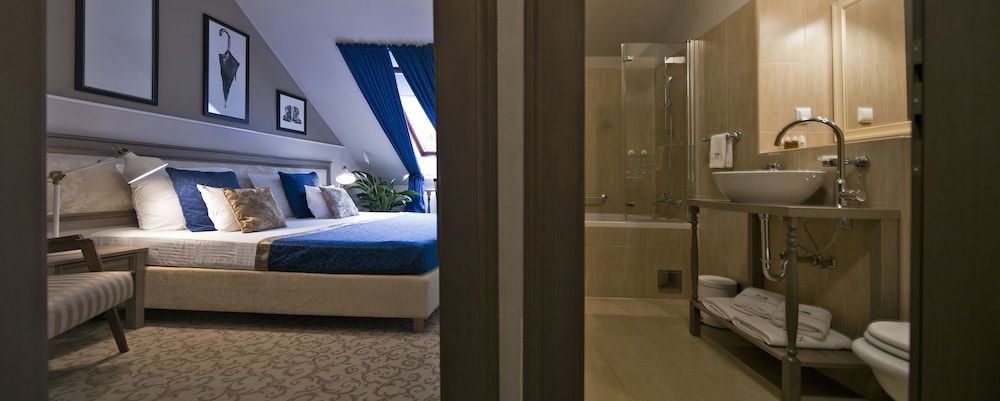 Hotel Jägerhorn Classic Double or Twin Room 4