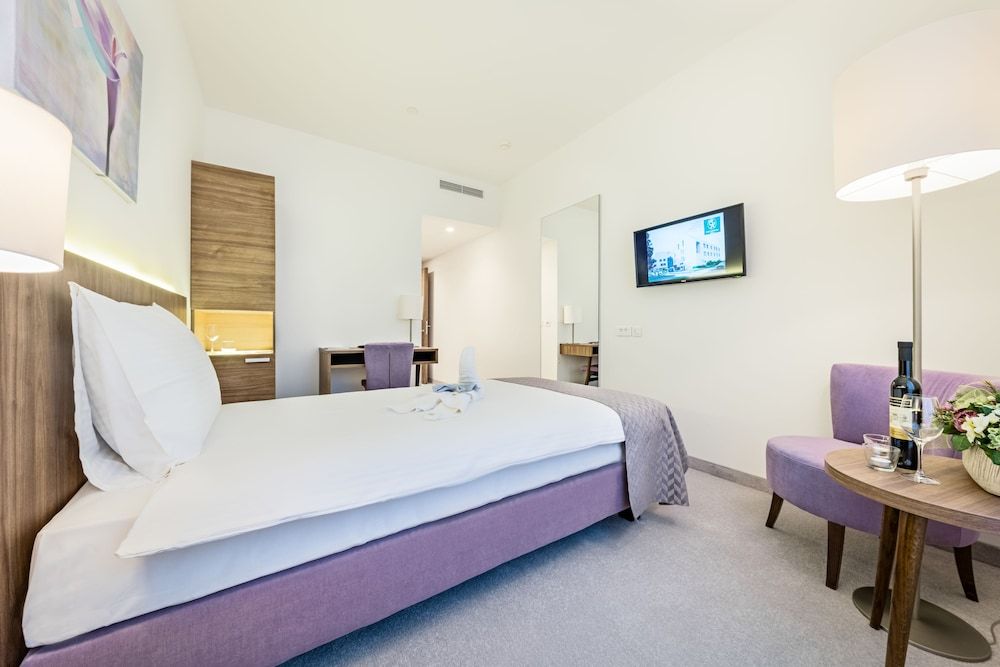 Hotel Garden Hill Single Room 2