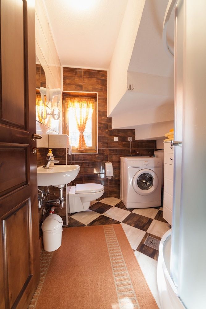 House Rustico House, 2 Bedrooms, Balcony, Mountain View 8