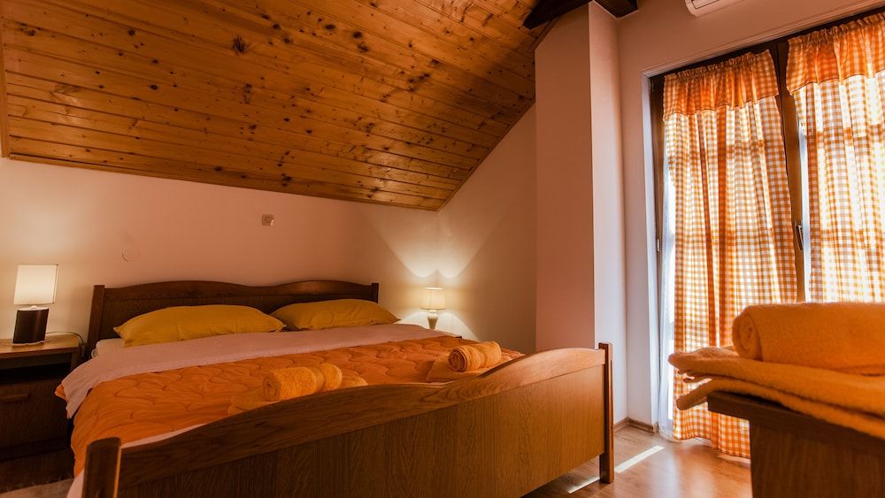 House Rustico House, 2 Bedrooms, Balcony, Mountain View 2