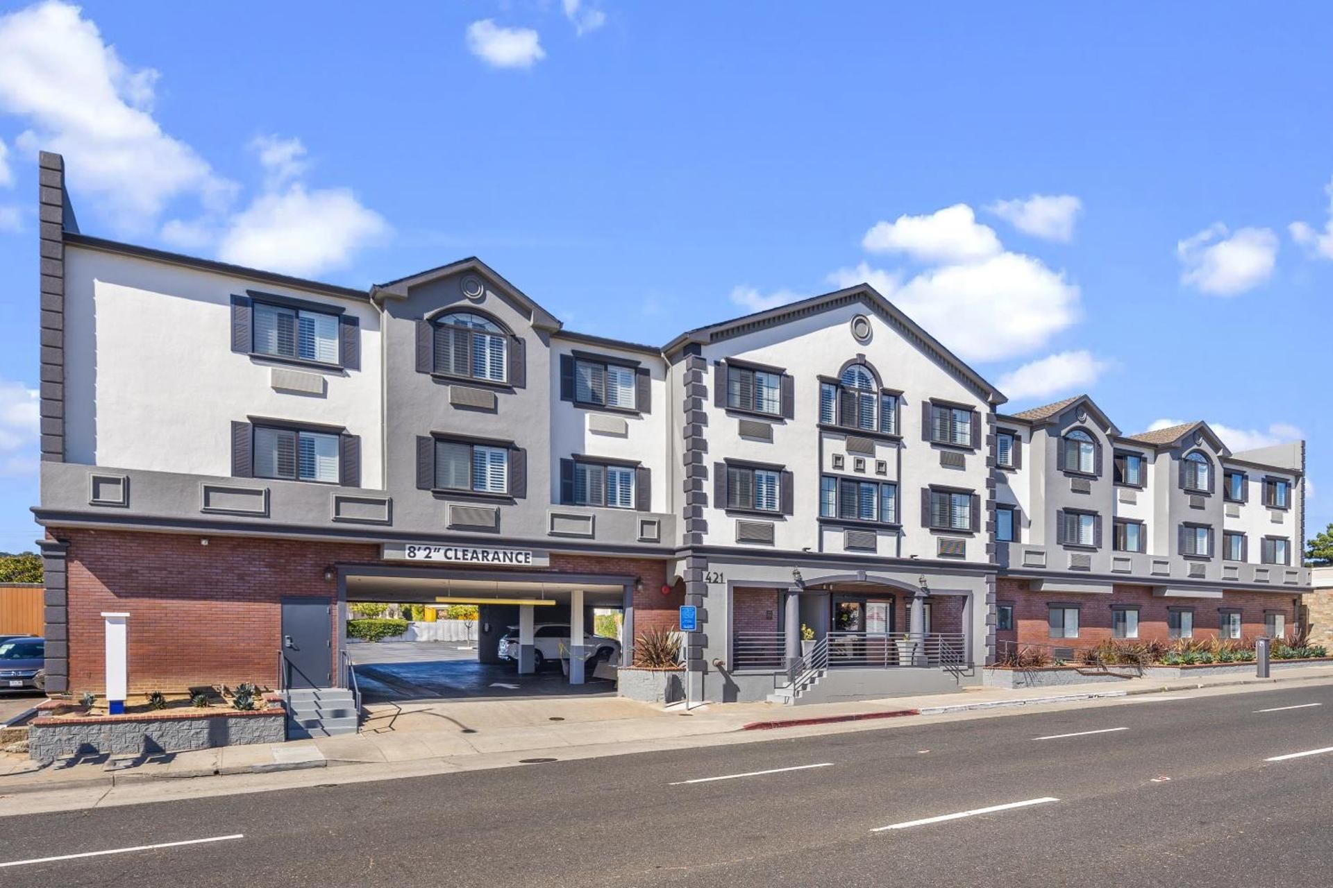 undefined San Bruno/ San Francisco-SFO Airport 9