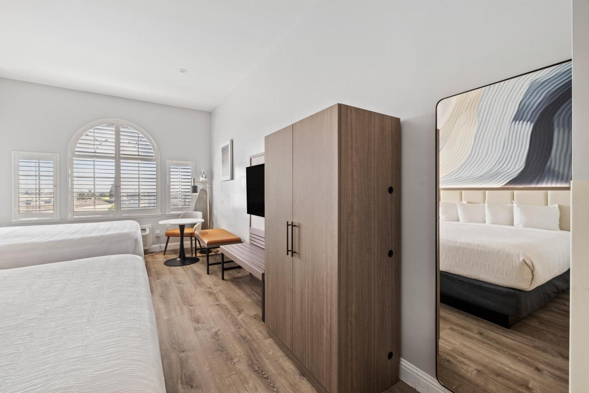 2 King Beds Non-Smoking