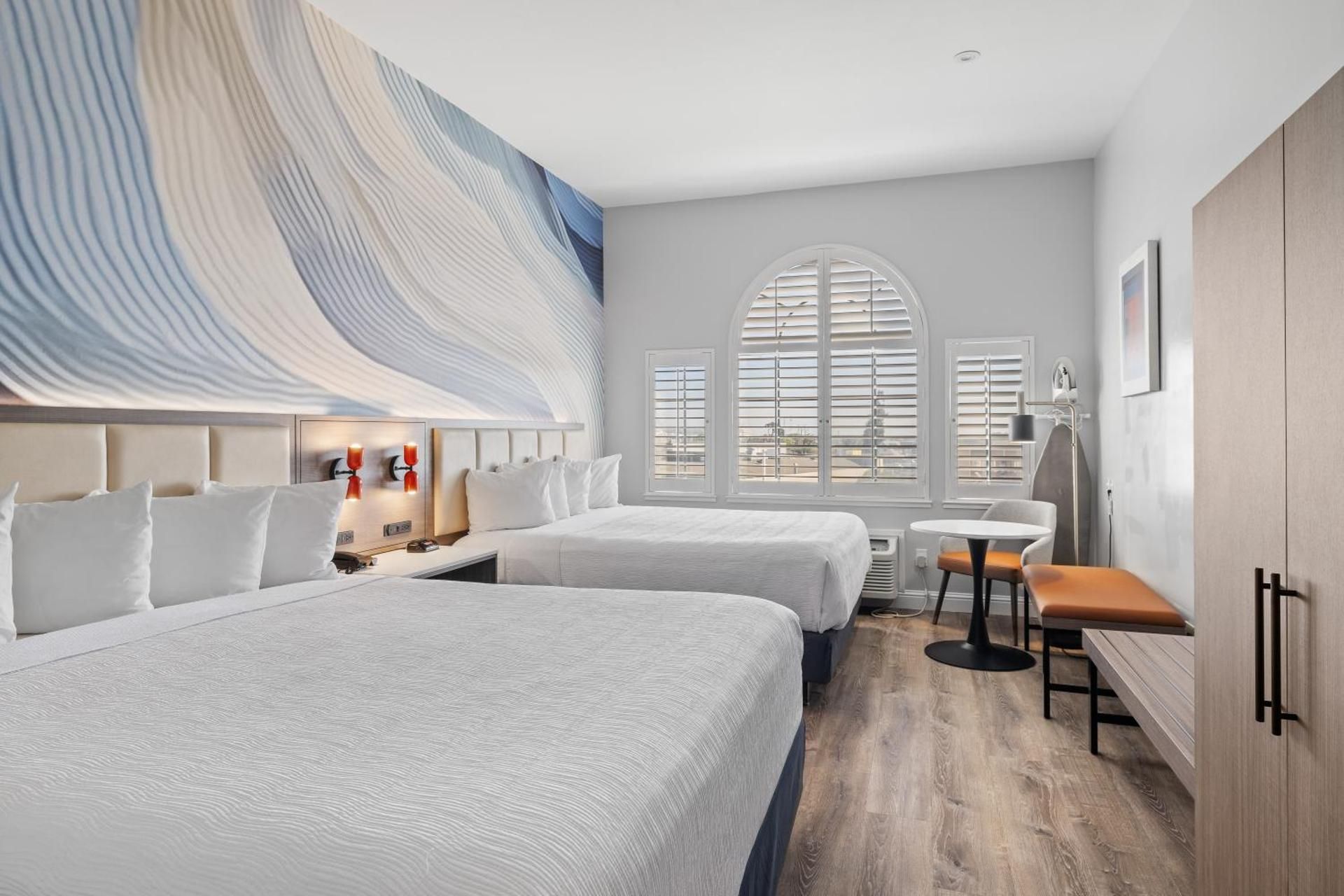 2 King Beds Non-Smoking