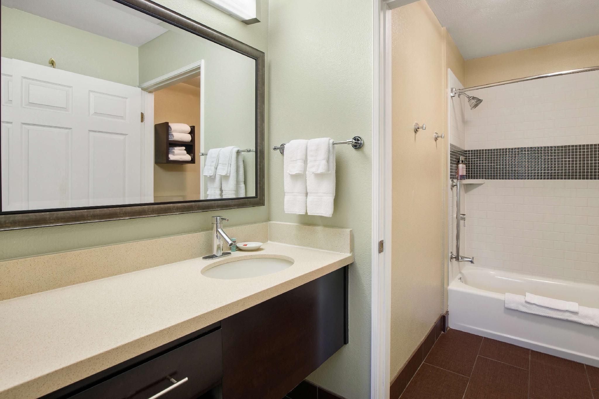 Sonesta ES Suites San Diego - Rancho Bernardo Studio Suite Queen 2