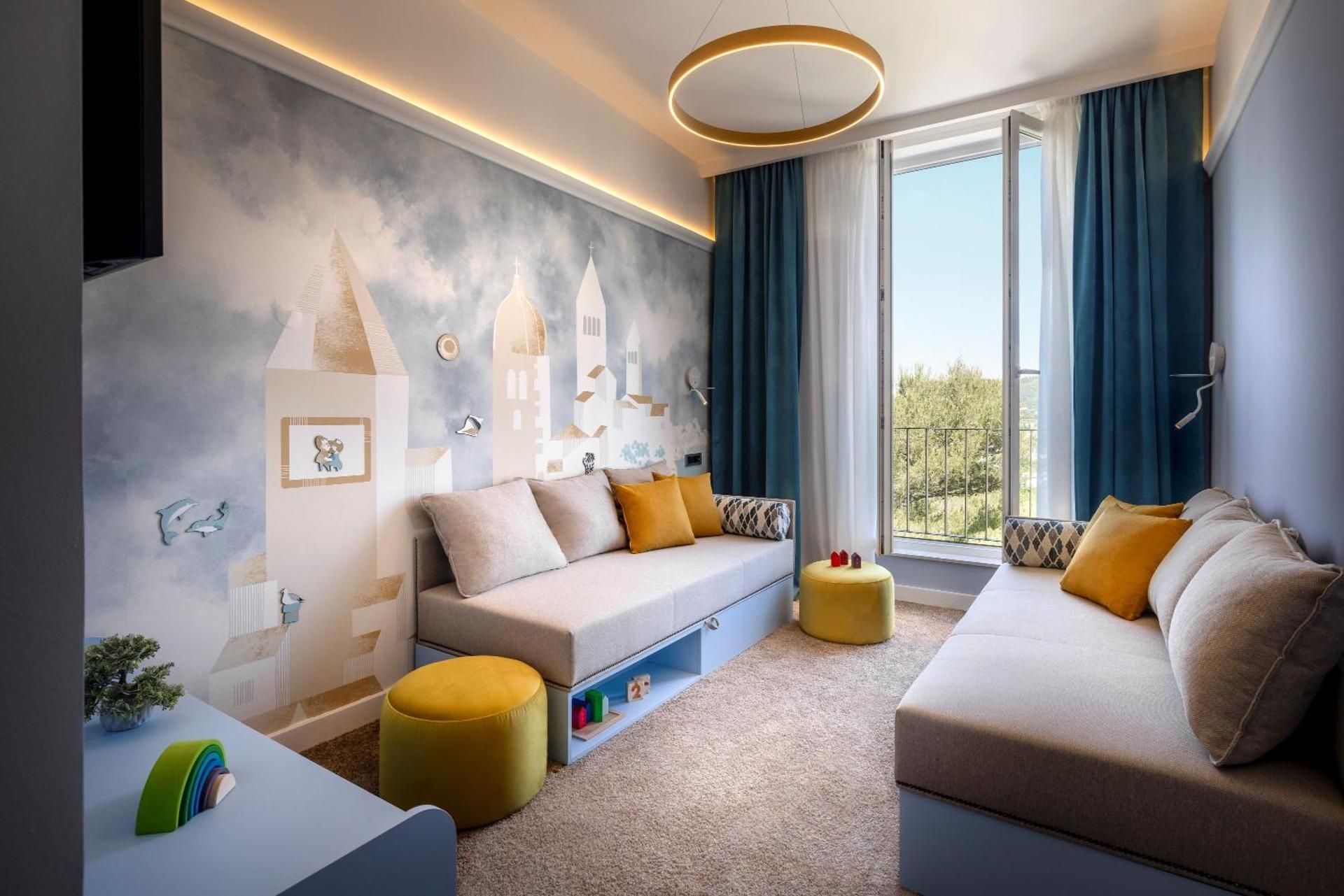 Room for 2+2