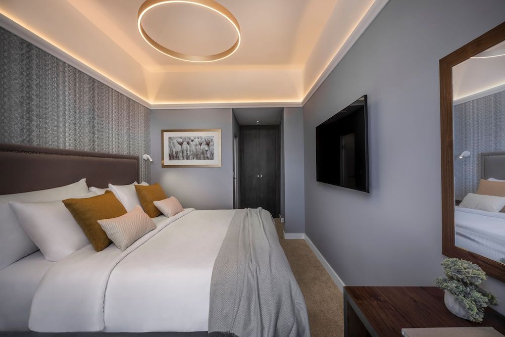 Room for 2+2