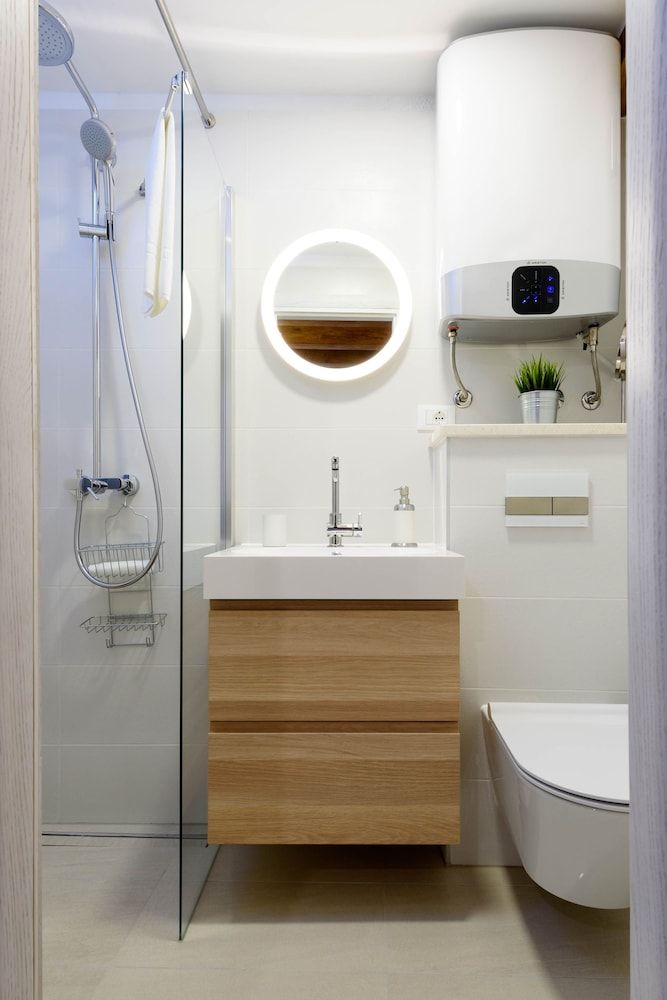 Apartments & Rooms Tiramola Comfort Double Room 7