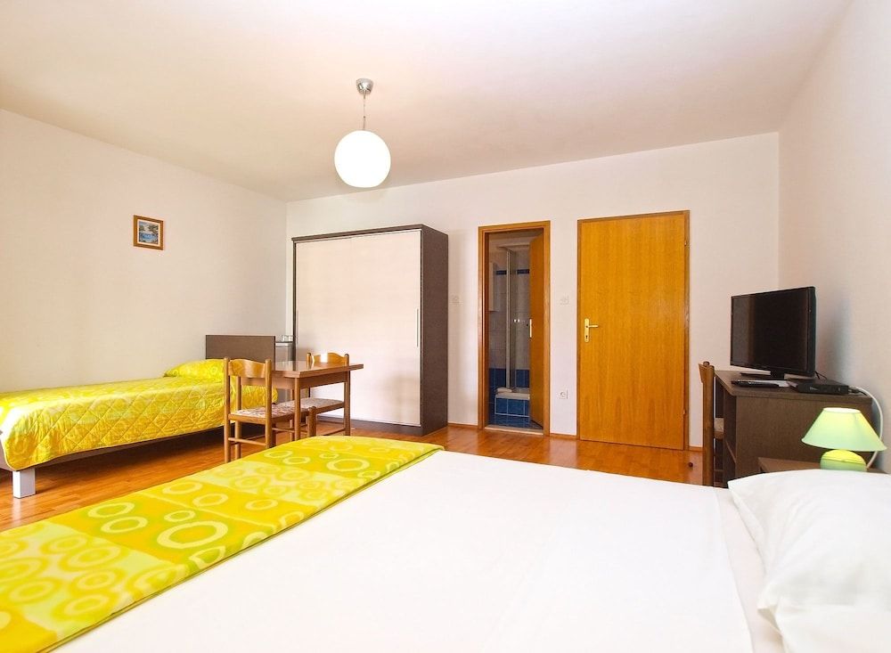 Triple Room, 1 Bedroom (1452/13421)