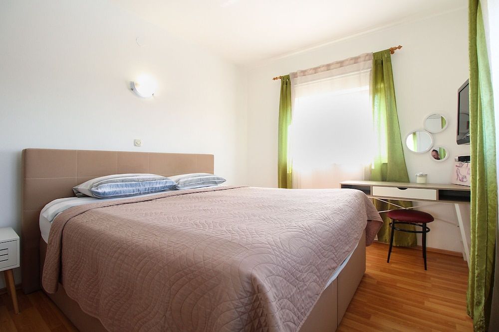 Apartment, 2 Bedrooms (1008/3314)