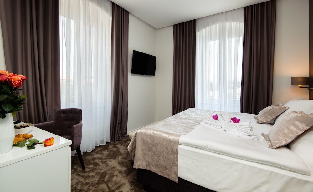 Dream Luxury Rooms Luxury Double or Twin Room, Private Bathroom, Beach View 2