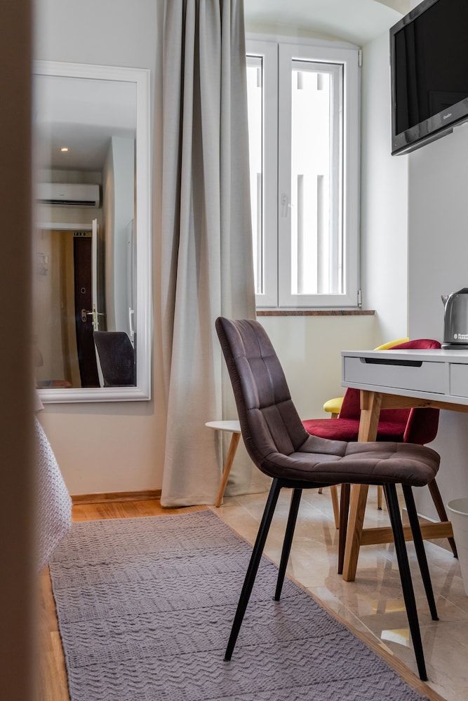 Bouganvillea Split Apartments Standard Double Room 9