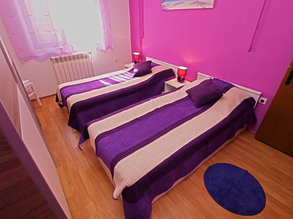 Apartment, 2 Bedrooms (768/1789)