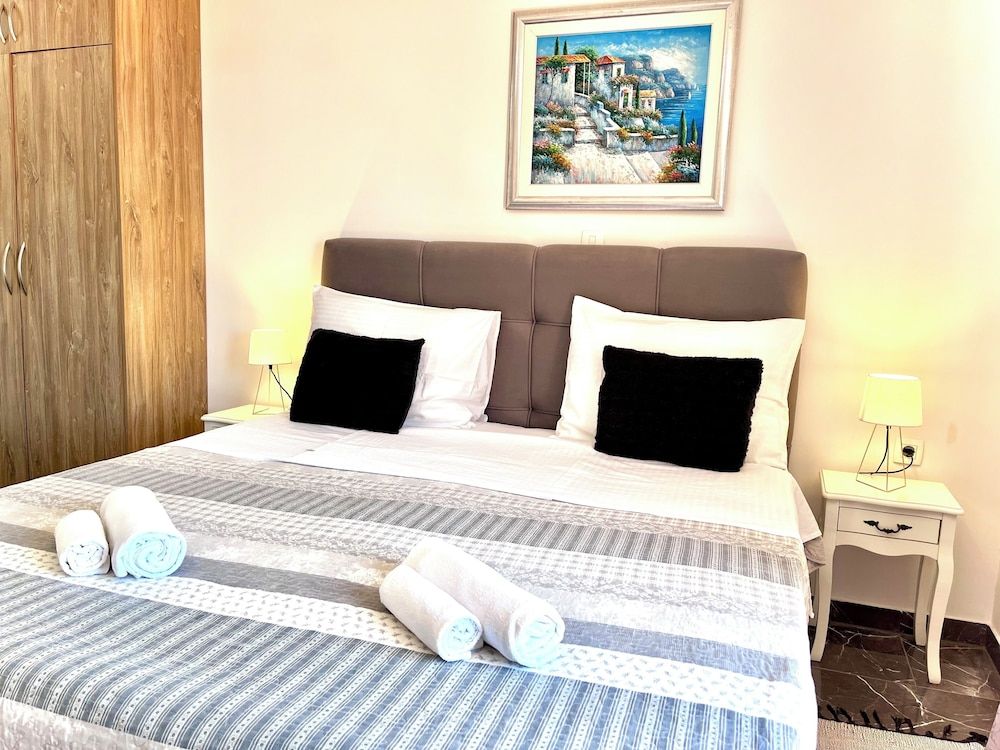 Panoramic Studio, Sea View