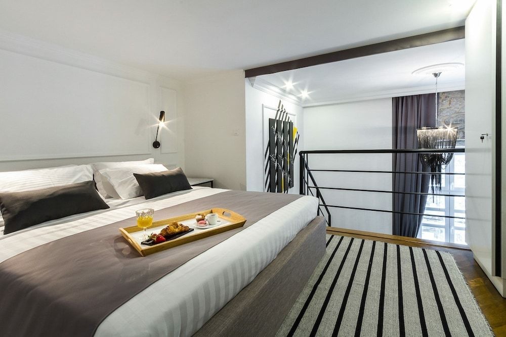 DeZign Apartments Deluxe Apartment (1) 4