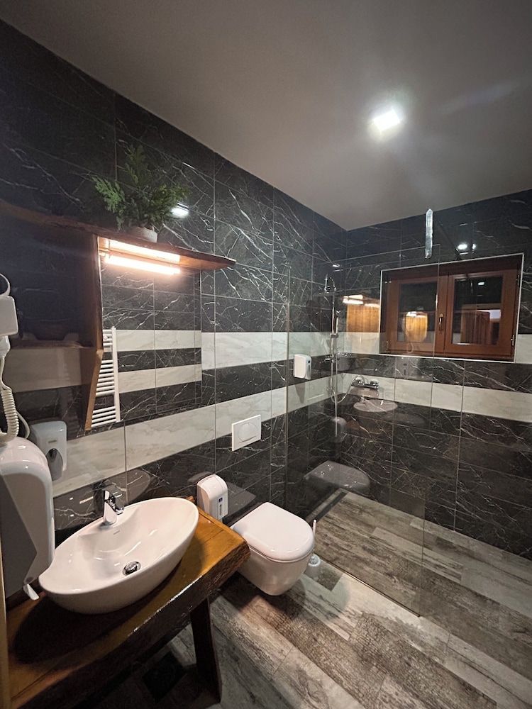 Rustic Lodge Plitvice Deluxe Double Room 17