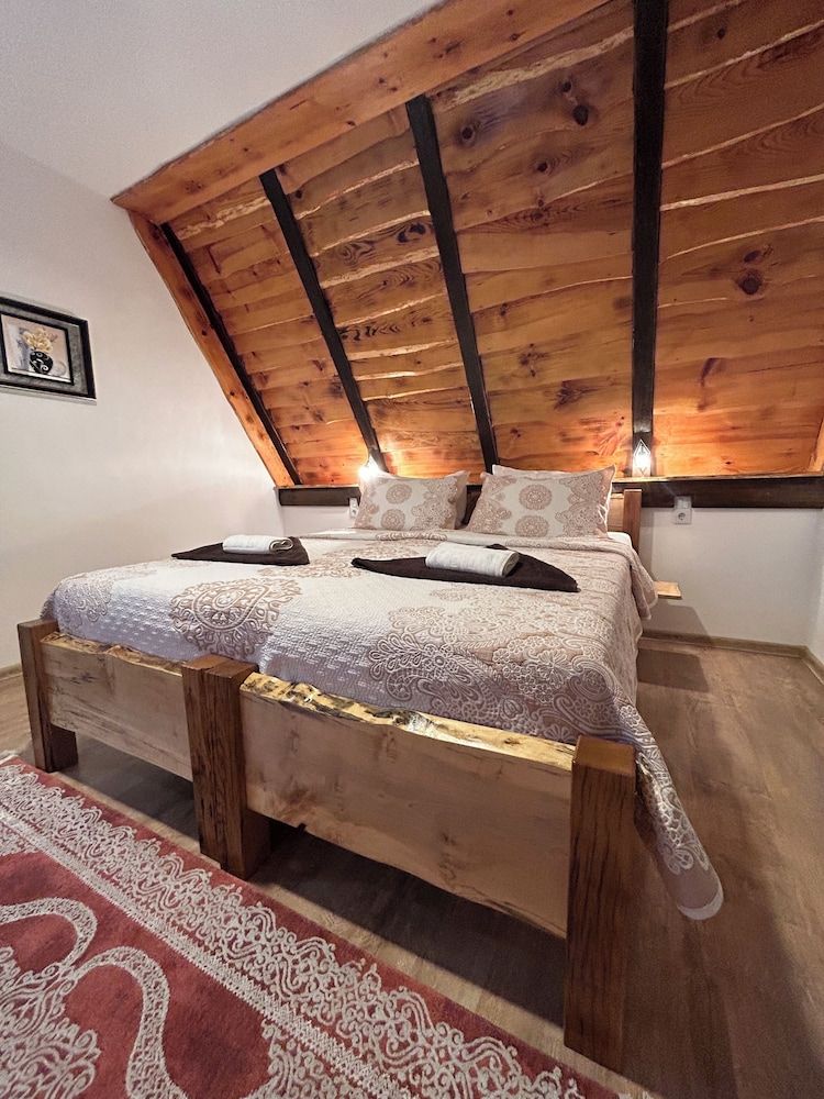 Rustic Lodge Plitvice Deluxe Double Room 6