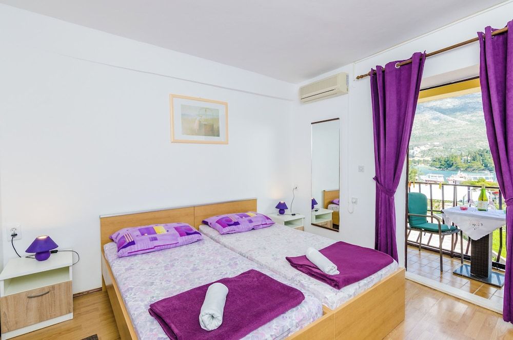 Double Room (Apartments & Rooms Mihajica- Double o)