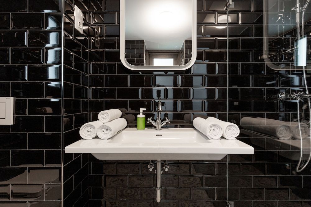 Loft Astoria Superior Loft Suite with city view 10