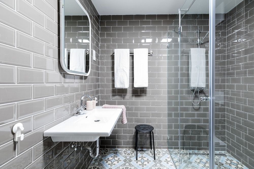 Loft Astoria Deluxe Suite 4