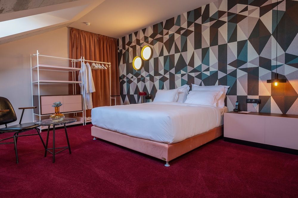 undefined Stories Boutique Hotel 8