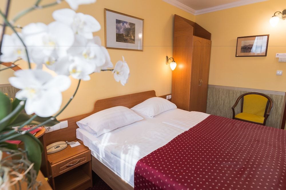 Classic Double or Twin Room