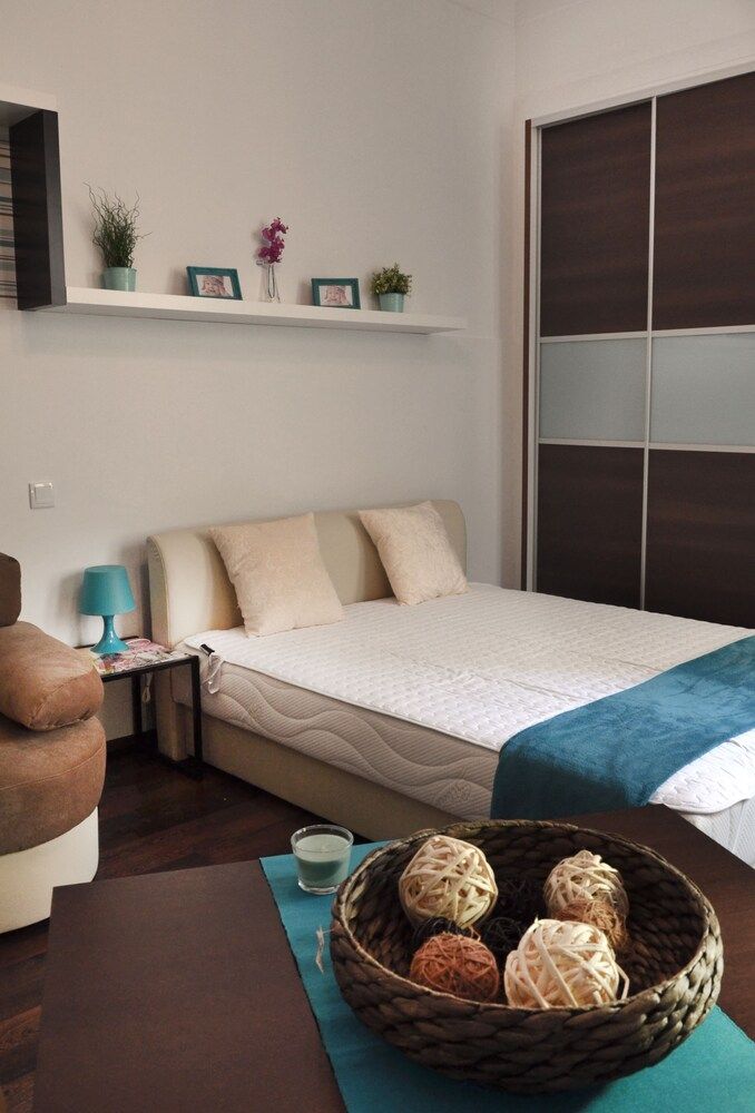 undefined Studio 4u Apartment 4