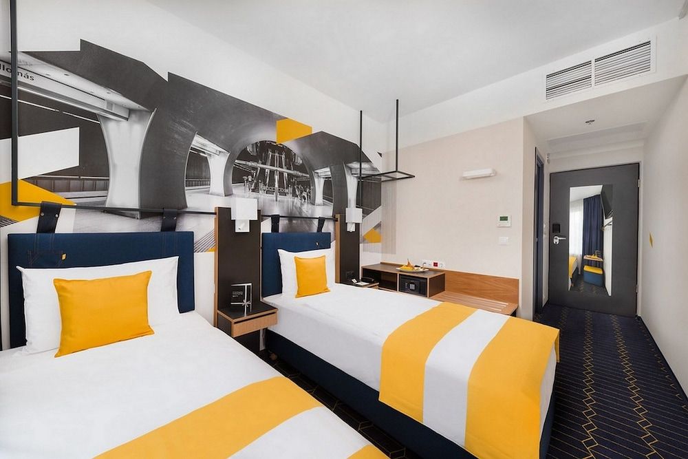 D8 Hotel Standard Twin Room, 2 Twin Beds 5