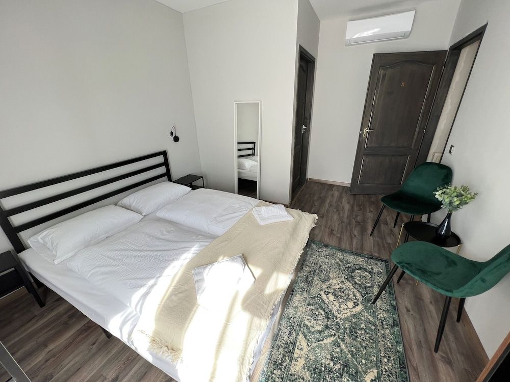 Nussbaum Panzió Superior Double Room with Balcony 2