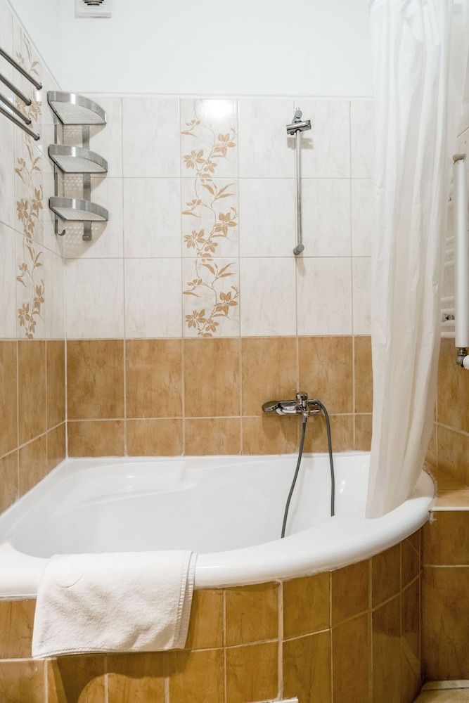 Grand Budapest Penthouse Superior Apartment, 2 Bedrooms 11