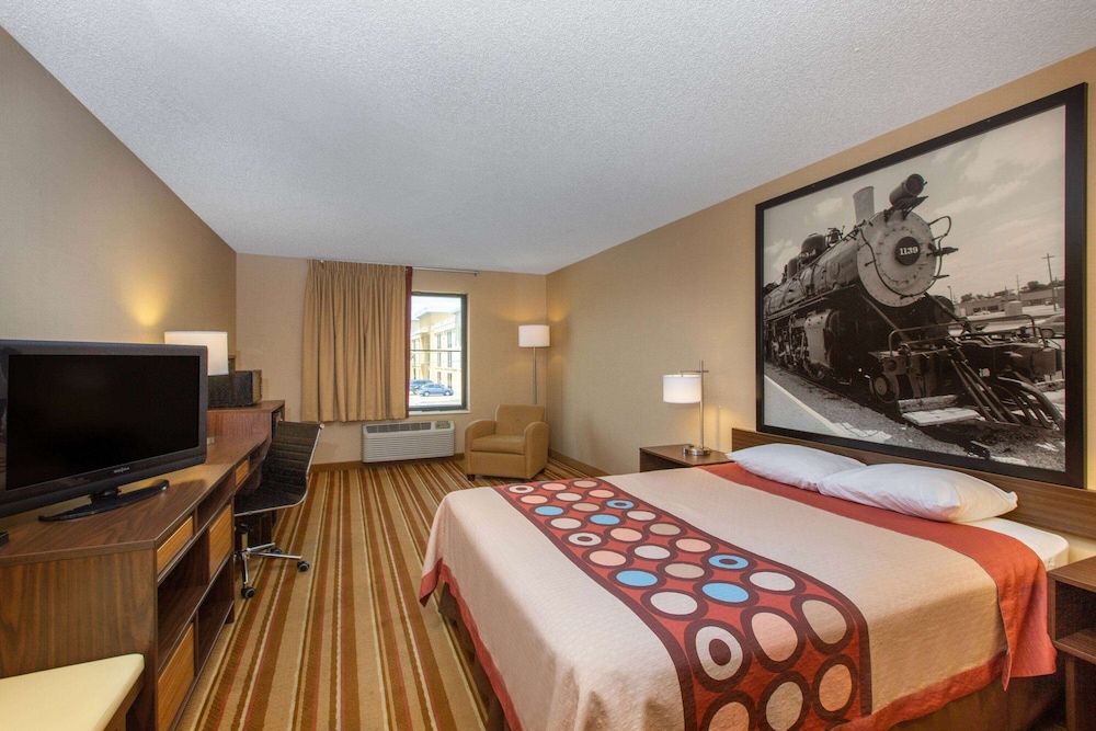 Room, 1 Queen Bed, Non Smoking (Second Floor)