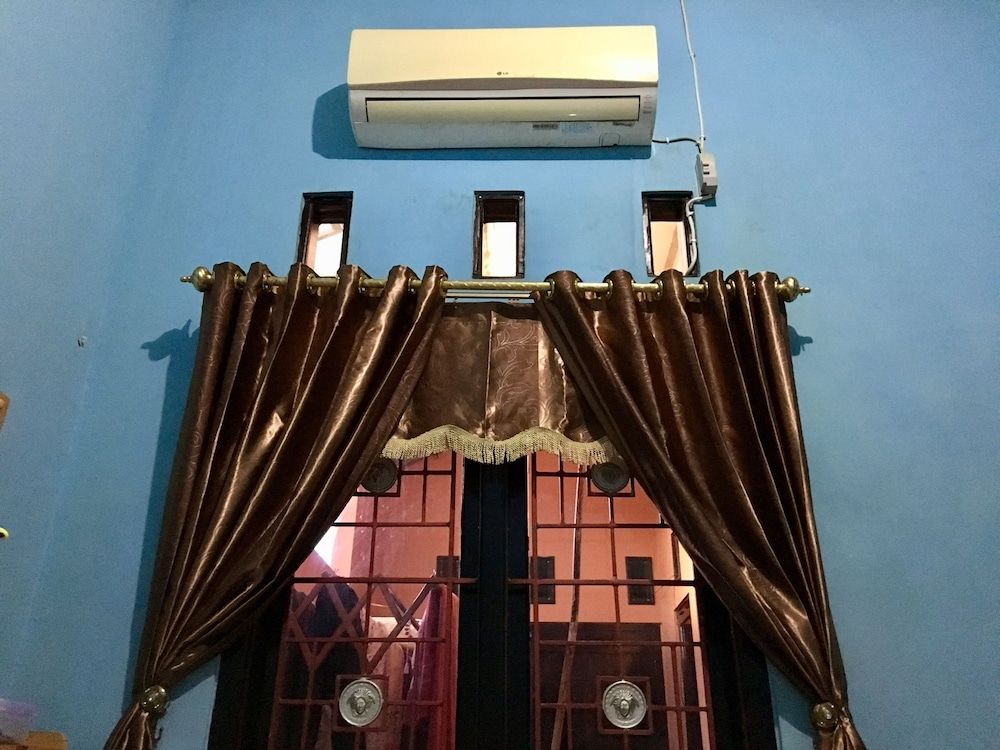 Aini Homestay Ternate Standard Double Room 2