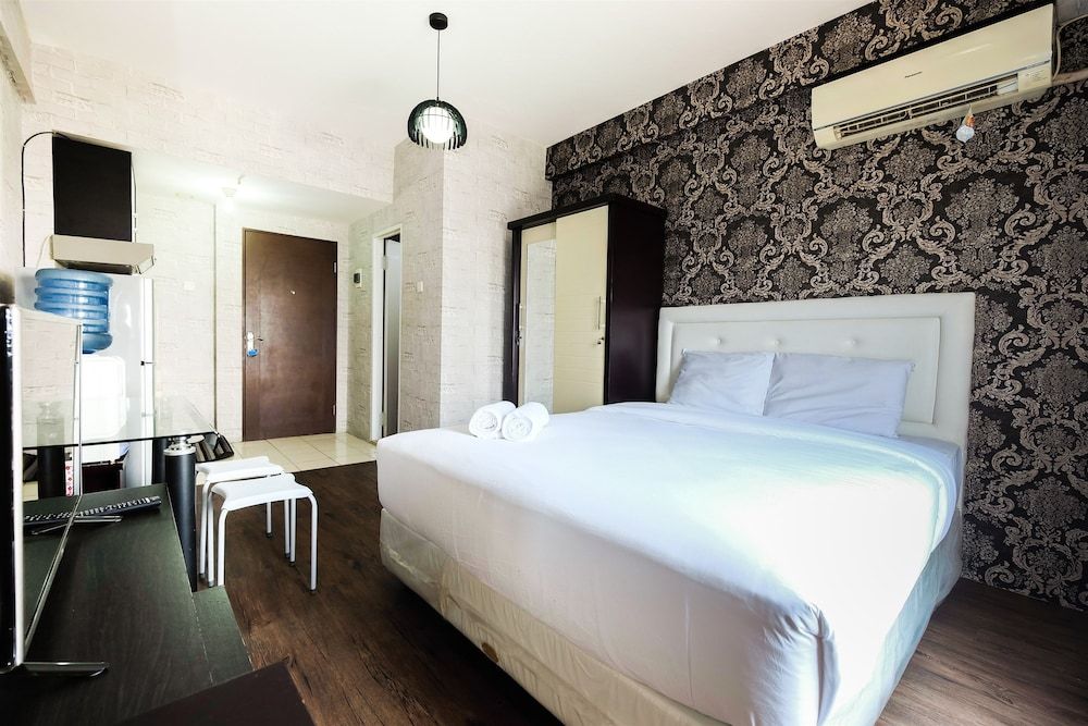 undefined Studio Room at Sunter Park View Apartment By Travelio