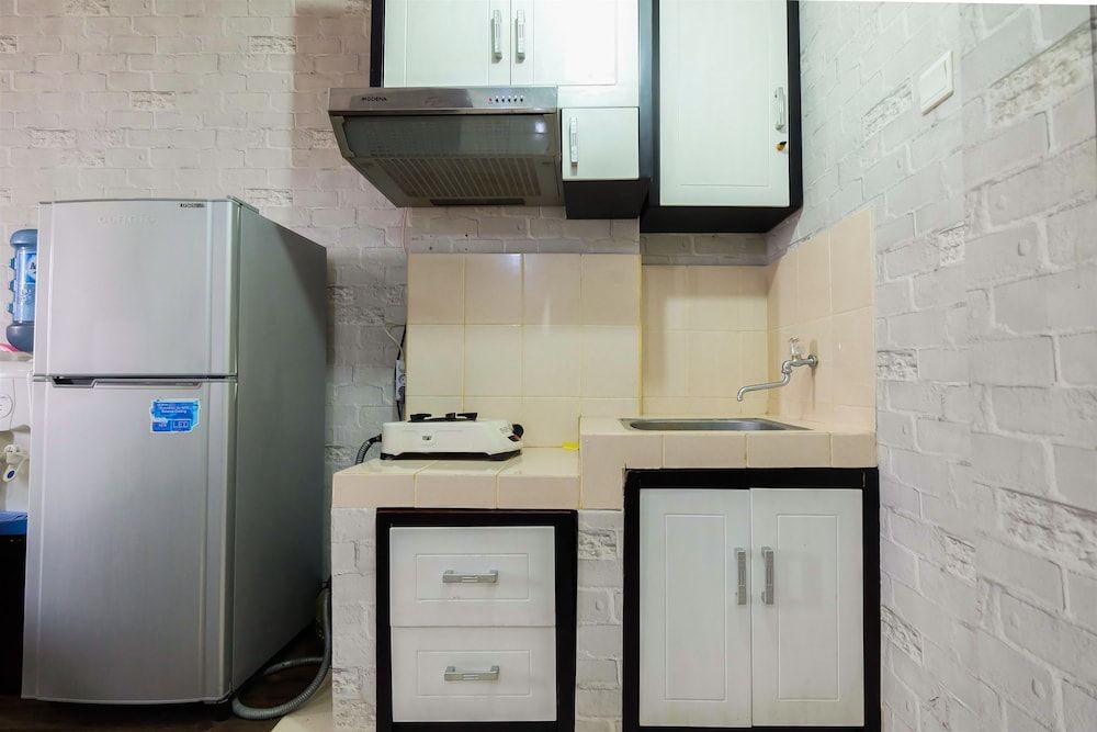 undefined Studio Room at Sunter Park View Apartment By Travelio 7