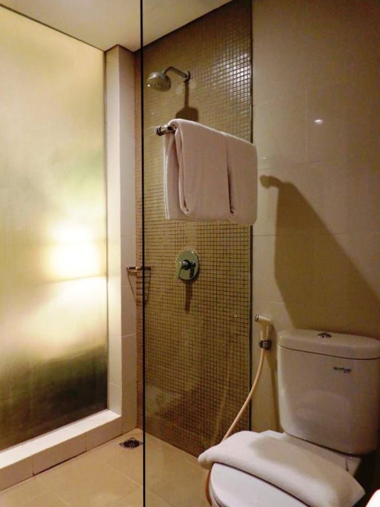 Soll Marina Hotel Serpong Superior Double Room 5