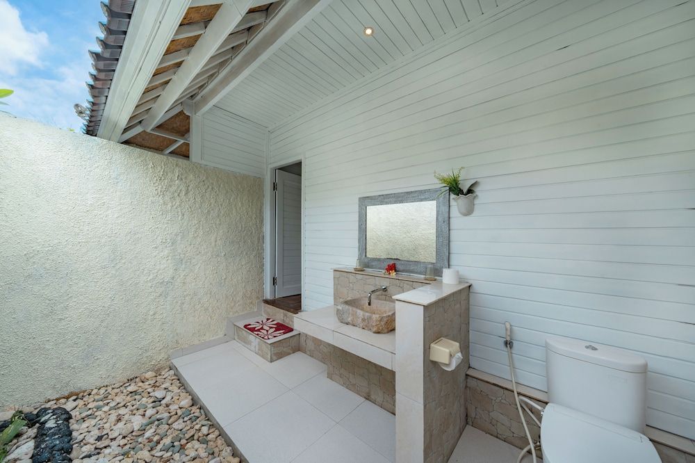 The Cubang Huts Lembongan Standard Double Room 11