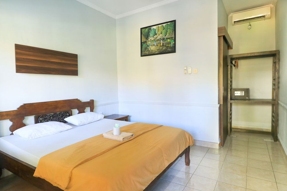 Sari Indah Cottages Standard Double Room