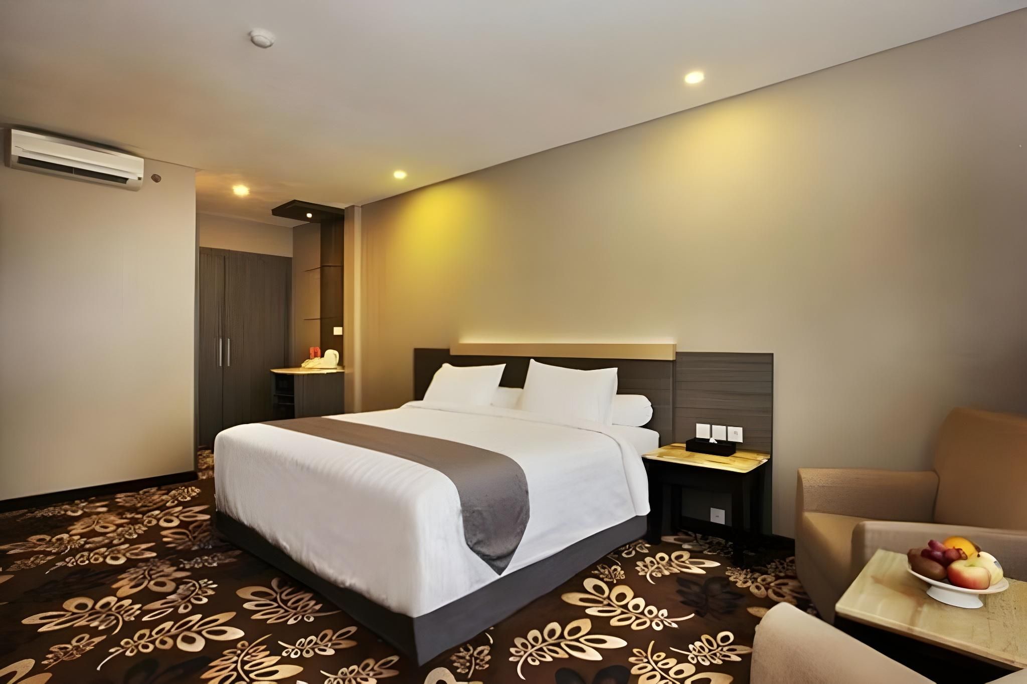 Pyramid Suites