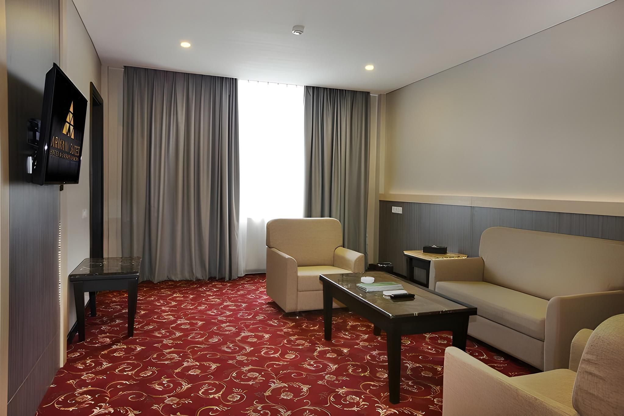 Pyramid Suites