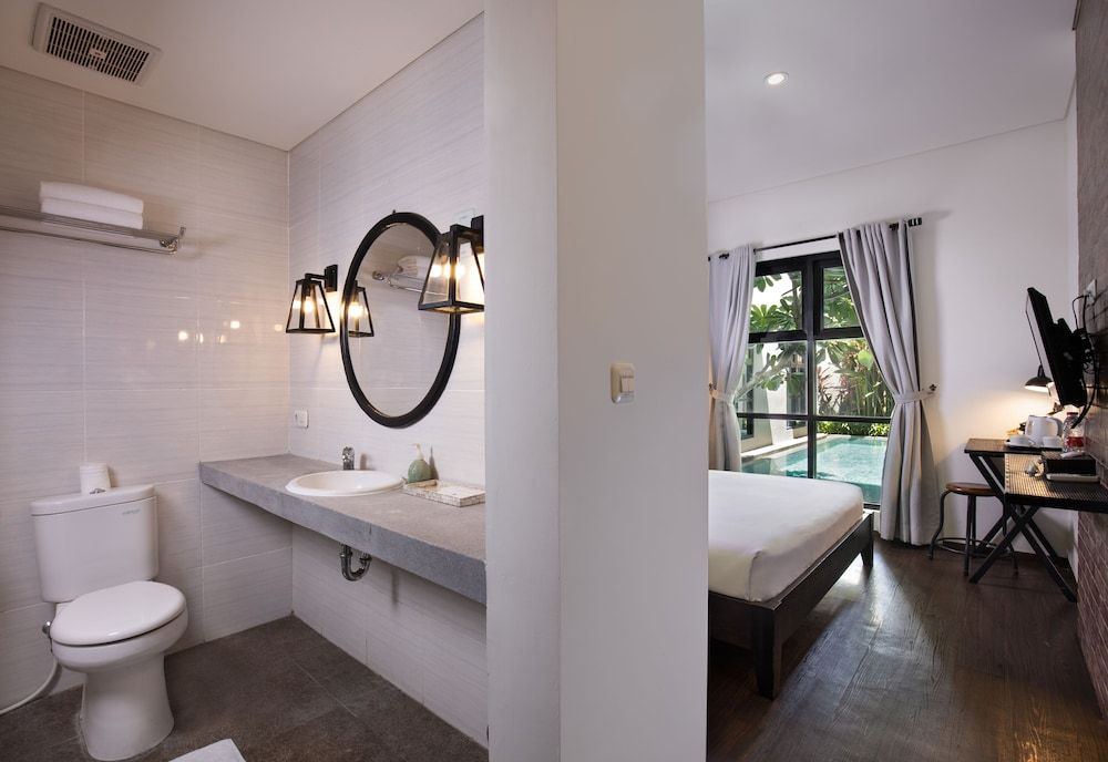 Deluxe Double Room, Pool View