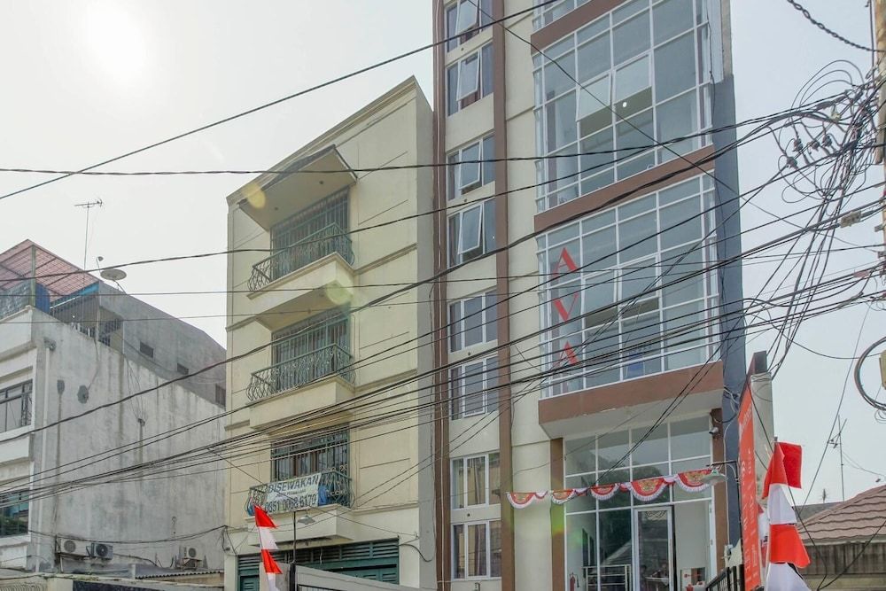 undefined RedDoorz near Hayam Wuruk 5