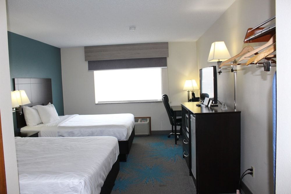 Room, 2 Queen Beds, Non Smoking