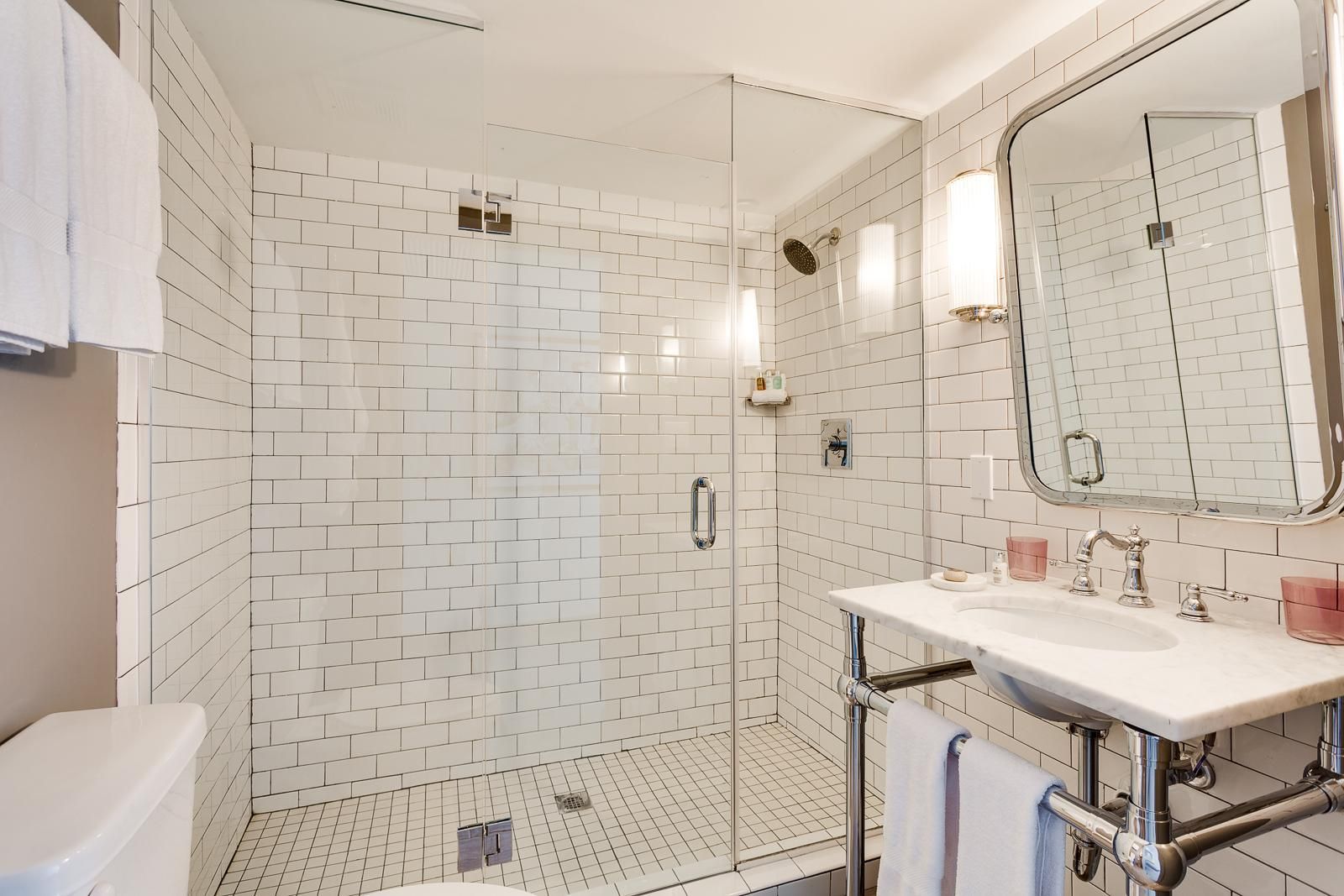 undefined Clinton Hotel South Beach 9