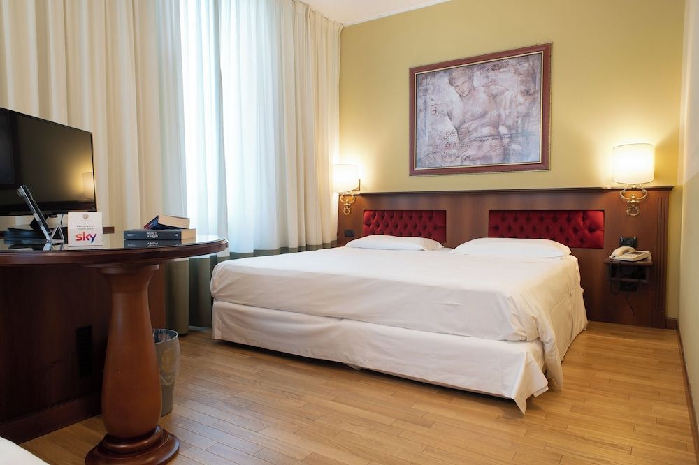 undefined Hotel Alga 7